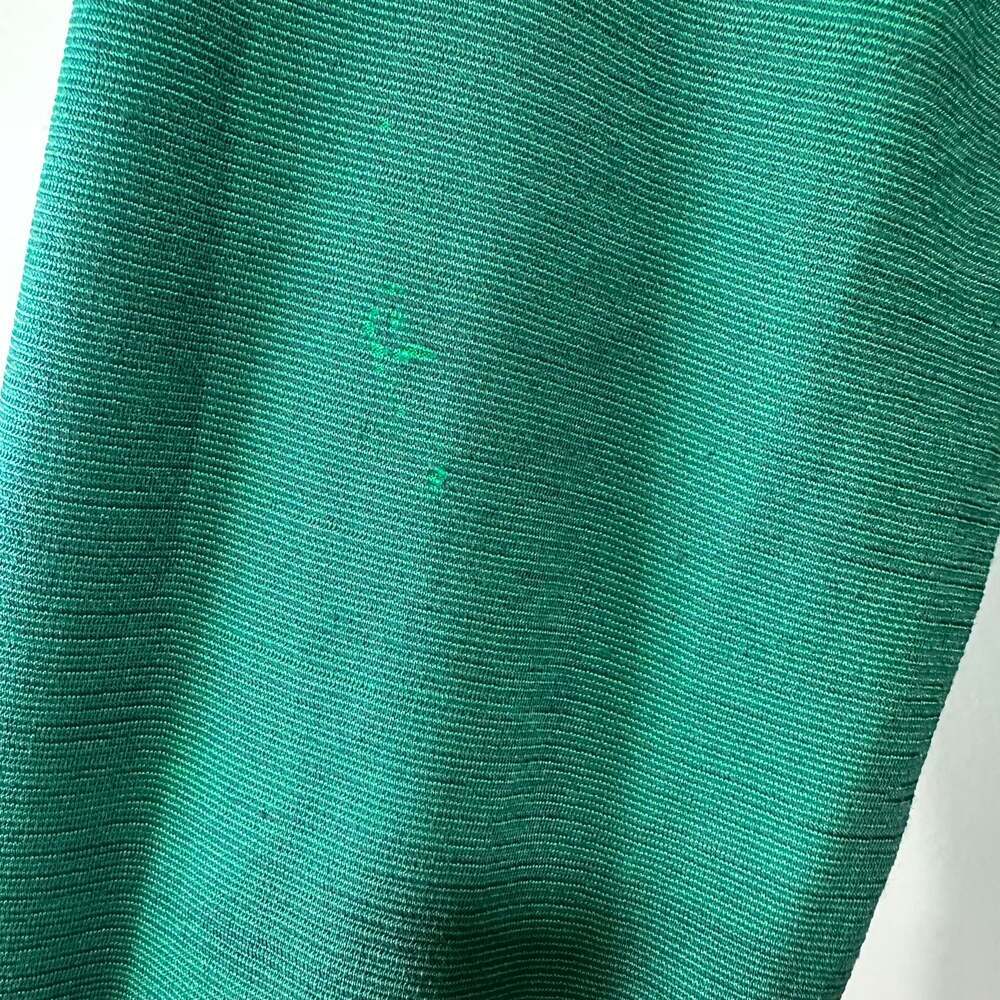 Nike Women's Dri-FIT Half-Zip Pullover Running Top in Green, Sz Medium - Picture 4 of 5